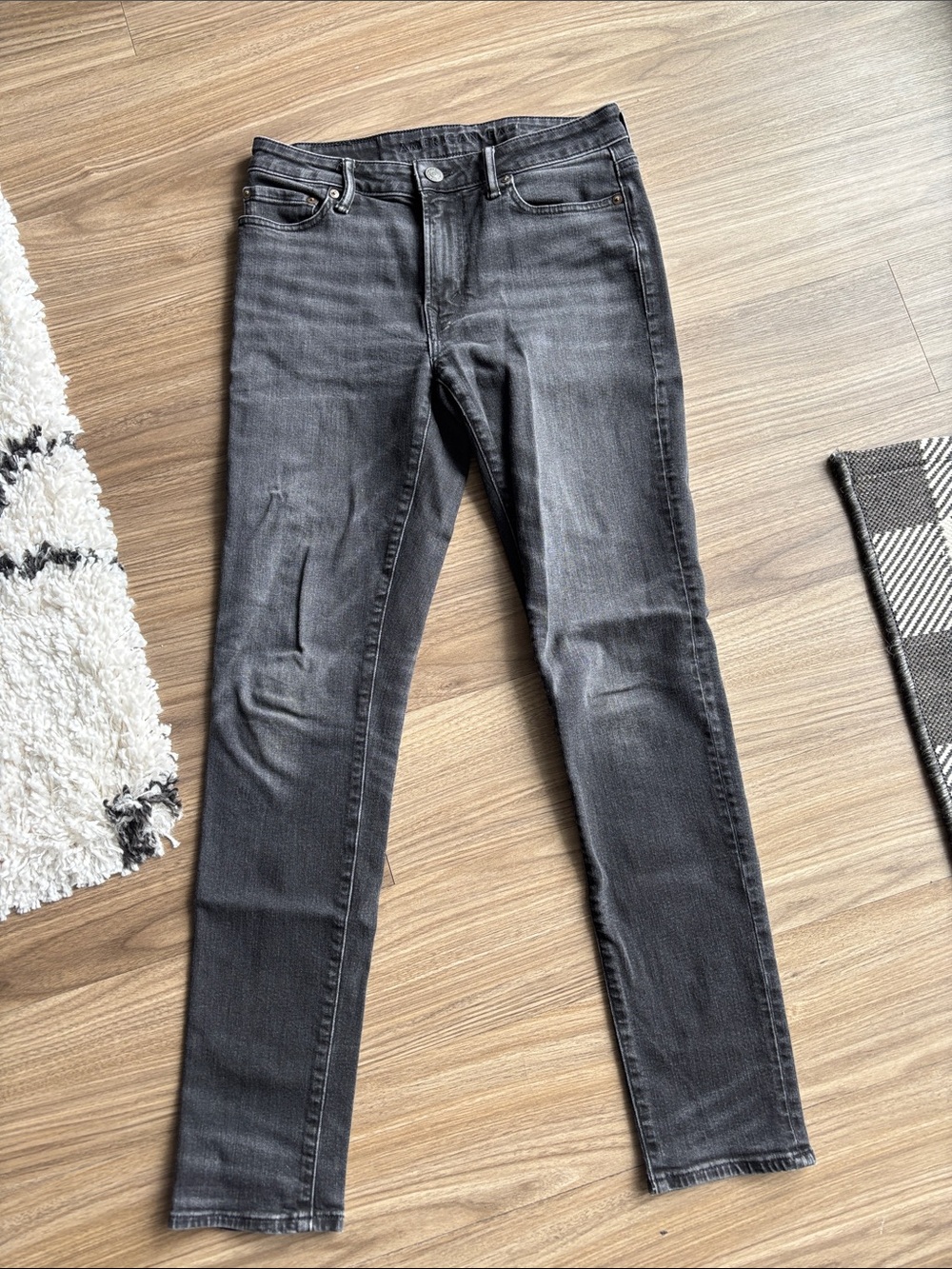 Men’s black American Eagle jeans 30x34 size